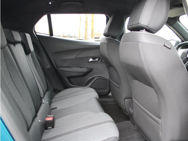 Peugeot 2008 1.2 Hybrid 145 GT Automaat | Navi / Camera / Climate