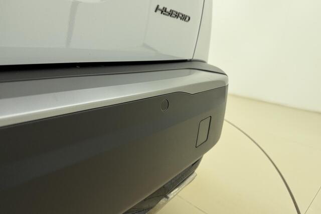 Peugeot 2008 1.2 Hybrid 145 Allure | Navigatie | Camera | Climate & Cruise Control | AppleCarplay/Android Auto |