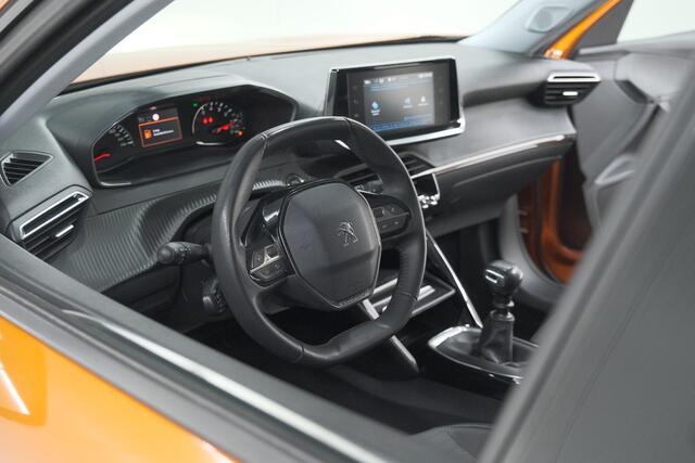 Peugeot 2008 PureTech 100 Allure | Trekhaak | Apple Carplay | Parkeersensoren