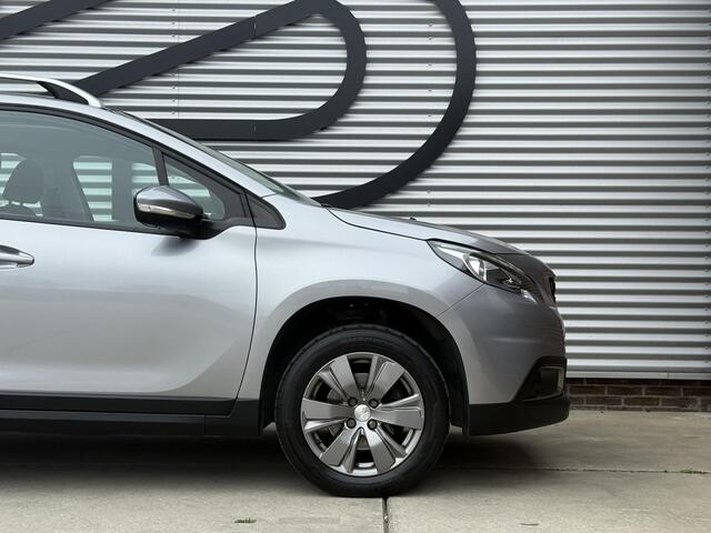 Peugeot 2008 1.2 PureTech Blue Lion 2e Eigenaar|Navi|Pano|Trekhaak|Airco|Cruise|PDC|Carplay|N.A.P|APK tot 05-2027