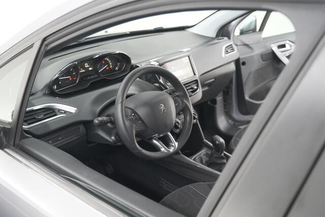 Peugeot 2008 PureTech 110 Blue Lion | Trekhaak | Apple Carplay | Parkeersensoren