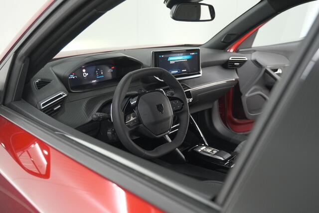 Peugeot 2008 Hybrid 145 e-DCS Allure | 360 Camera | Adaptieve Cruise Control | Navigatie | Dodehoekdetectie