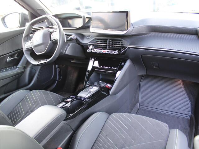 Peugeot 2008 1.2 PureTech 130 GT Automaat | Navi / Camera / Climate