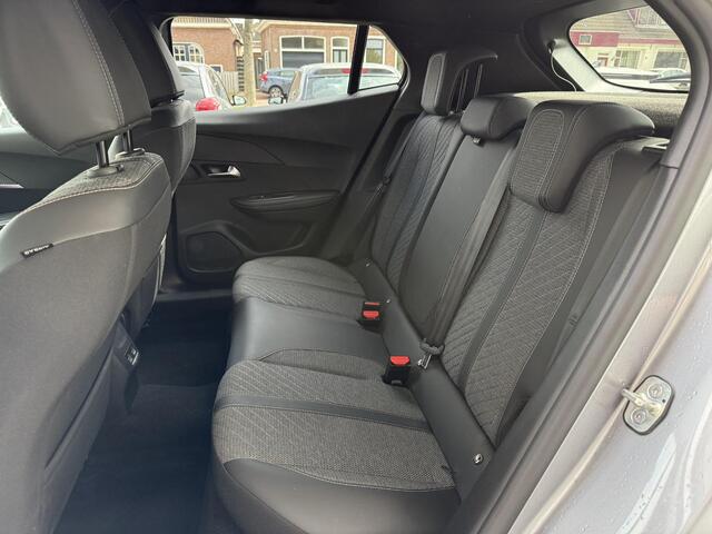 Peugeot 2008 1.2 Turbo 100 Allure | Draadloos Apple Carplay/Android Auto | Parkeersensoren | Adaptieve Cruise | Lichtmetalen velgen |