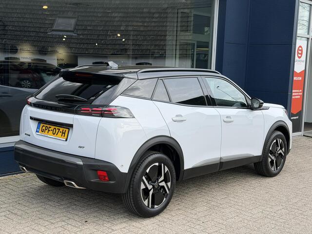 Peugeot 2008 1.2 Turbo 130 PK GT | Automaat | Meest Luxe Uitvoering | Navigatie | 360 Graden Camera | Keyless Entry | Full LED Verlichting | Zwart Dak | Dode Hoek Detectie | Cruise Control | Climate Control | Half Lederen Bekleding | Hoge Zitpositie | 17 Inch Lichtmet