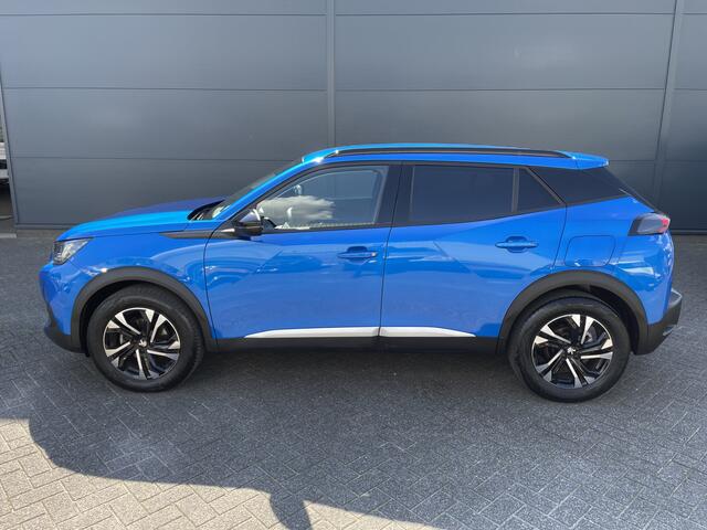 Peugeot 2008 100pk Allure Pack (Camera - Automatische Airco - i-cockpit - Navigatie - 17" - Apple Carplay - LED)