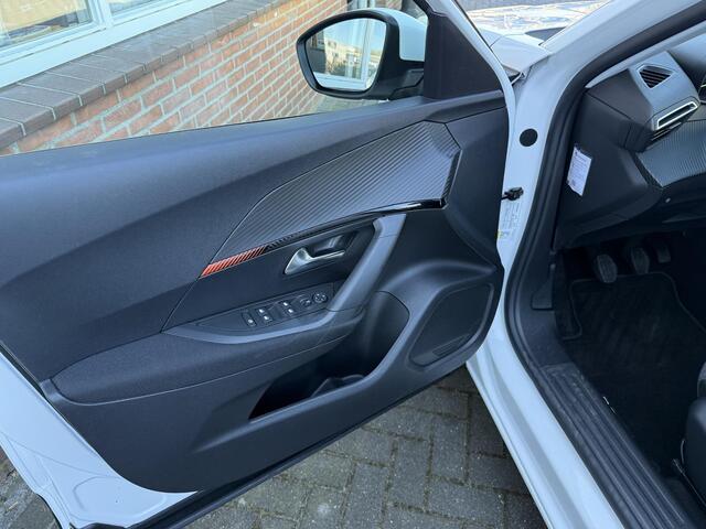 Peugeot 2008 1.2 PureTech Blue Lease Active