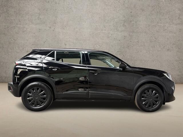 Peugeot 2008 1.2 PureTech Sport (APPLE CARPLAY, NAVIGATIE, LANE ASSIST, SPORTSTOELEN, PARKEERSENSOREN, CRUISE, NIEUWSTAAT)