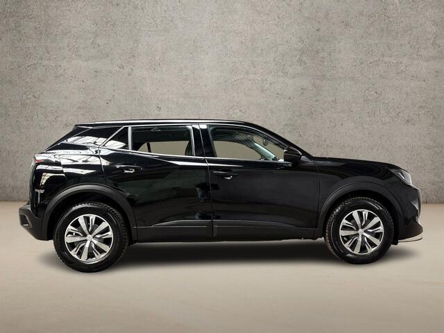 Peugeot 2008 1.2 PureTech Sport (APPLE CARPLAY, NAVIGATIE, LANE ASSIST, TREKHAAK, PARKEERSENSOREN, SPORTSTOELEN, CRUISE, NIEUWE APK, NIEUWSTAAT)