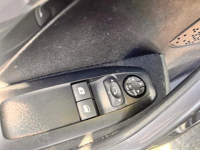 Peugeot 2008 1.2 PureTech Active