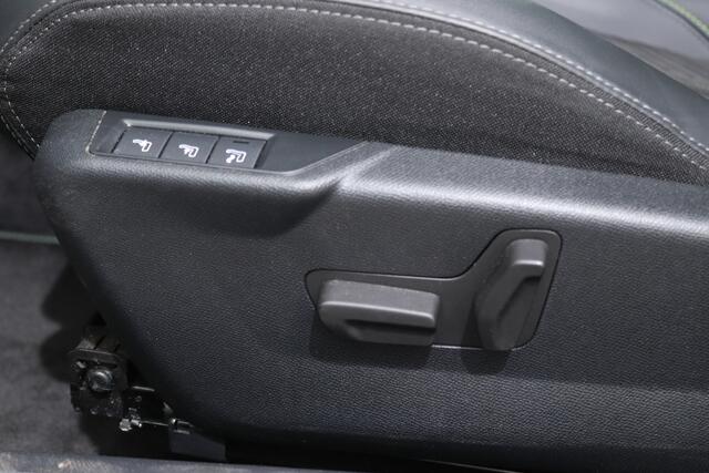 Peugeot 2008 1.2 PURETECH 130 GT EAT8 FACELIFT | Leer/Alcantara + massage | 360 camera | El. verstelbare stoel | Massage