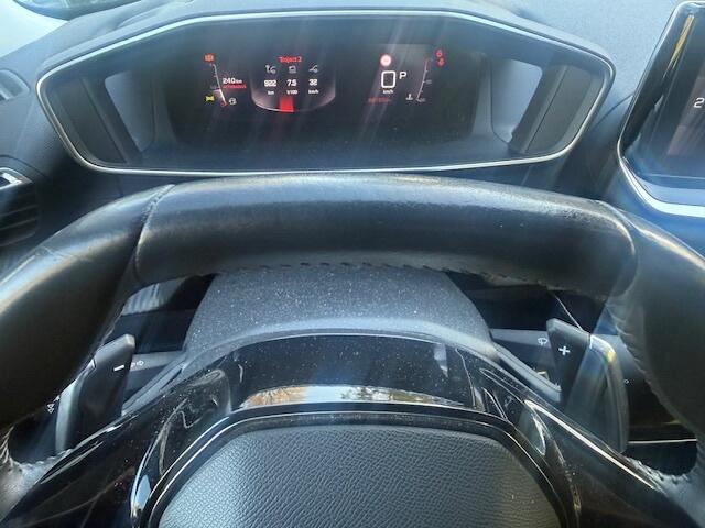 Peugeot 2008 1.2 PT Allure Pack