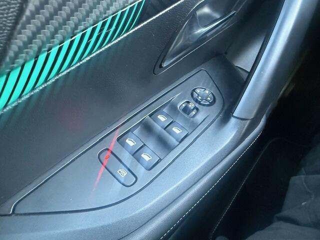 Peugeot 2008 1.2 PT Allure Pack