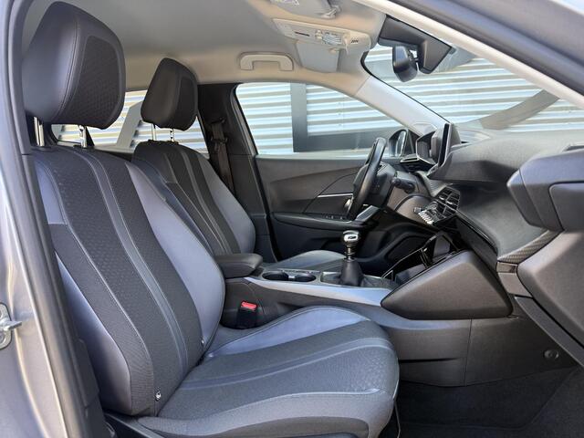 Peugeot 2008 1.2 PureTech Blue Lease Allure 2e Eigenaar|Navi|Camera|D-riem v.v. in 2026|Clima|Cruise|Carplay|APK tot 02-2028