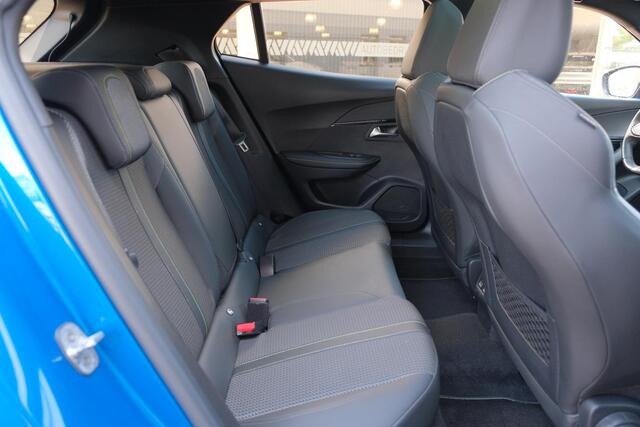 Peugeot 2008 1.2 PureTech GT-Line | Navi | Panoramadak | Camera | Cruise | 18" velgen