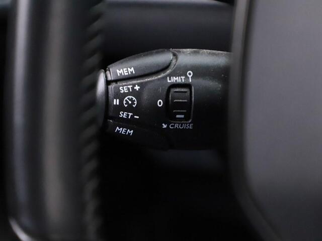 Peugeot 2008 1.2T 100pPK Allure Pack Nav/Trekhaak/H.Leder/Ecc /Camera/El.Pakket/VC