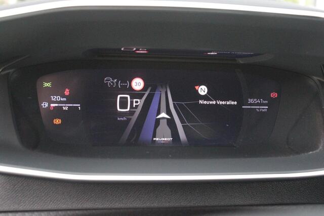 Peugeot 2008 1.2 Hybrid 145PK AUTOMAAT GT | ELEKTRISCH BEDIENBARE BESTUURDERSSTOEL | NAVIGATIE | FULL LED KOPLAMPEN | DRAADLOZE APPLE CARPLAY/ANDROID AUTO | ADAPTIVE CRUISE CONTROL | CAMERA VOOR + ACHTER | CLIMATE CONTROL | LICHTMETALEN VELGEN 17" | KEYLESS ENTRY/STAR