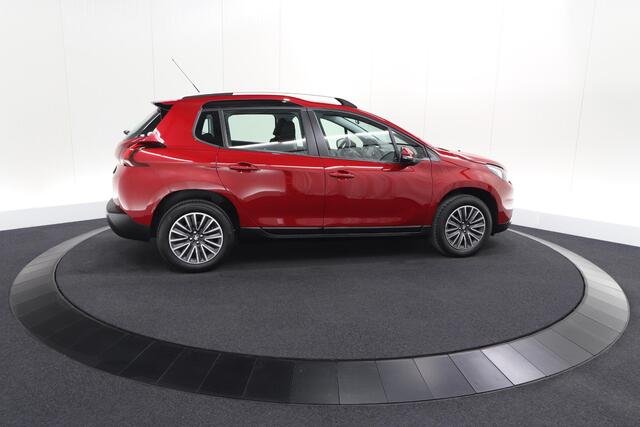 Peugeot 2008 PureTech 110 EAT6 Active | Camera | Apple CarPlay | Parkeersensoren