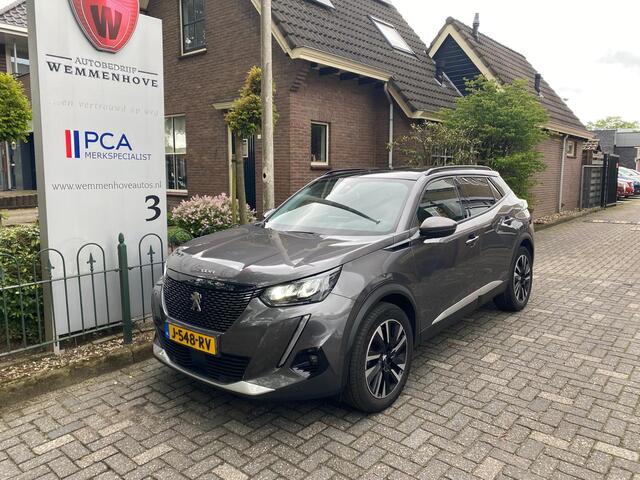 Peugeot 2008 1.2 PureTech 100 Allure Distributieriem is/ wordt vervangen Panoramadak/Virt. display/Navi/Alu wielen/Ecc