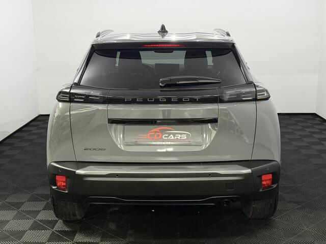 Peugeot 2008 1.2 PureTech 100 Allure 360 Camera, Navi, Stoelverwarming, Keyless start, Cruise control, Virtual desk, Half leder, 1 jaar garantie