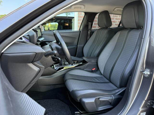 Peugeot 2008 1.2 PureTech Allure CAMERA / 1/2LEER / NAVI / CARPLAY / ANDROID
