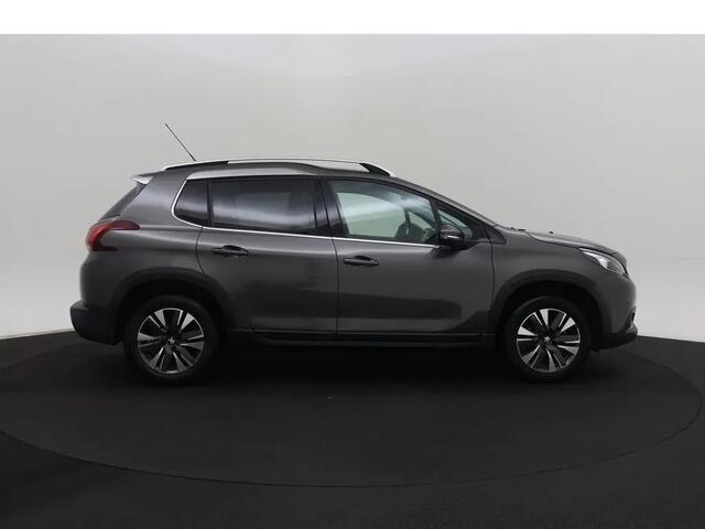 Peugeot 2008 1.2 PureTech Allure, lader, navigatie, ECC, trekhaak, keurige auto