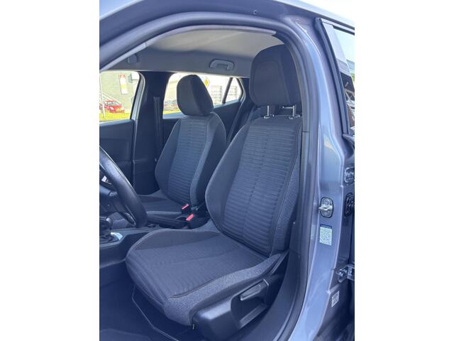 Peugeot 2008 PureTech 100 Allure |Navigatie|CarPlay|