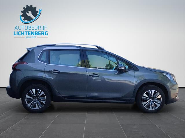 Peugeot 2008 1.2 PureTech GT-Line Automaat / PDC Achter / Trekhaak