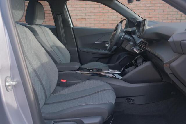 Peugeot 2008 1.2 Hybrid 145pk e-DCS6 Allure | Navi | App Connect | Adaptive Cruise | Camera | Blind Spot | PDC