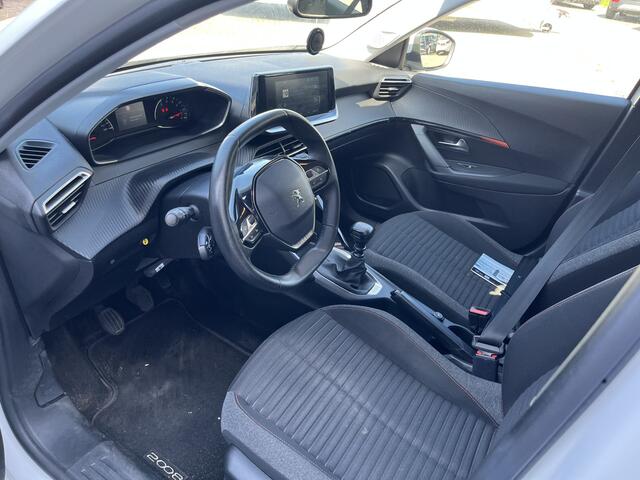 Peugeot 2008 1.2 PureTech Blue Lease Active / Trekhaak / Carplay / Cruise