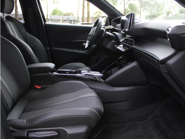 Peugeot 2008 1.2 PureTech 130 GT Automaat | Navi / Camera / Climate