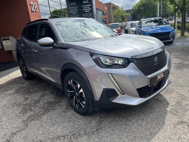 Peugeot 2008 1.2 PureTech Allure // LED // KEYLESS // CAMERA+SENSOREN // CRUISE // NAVI+CARPLAY // CLIMA //