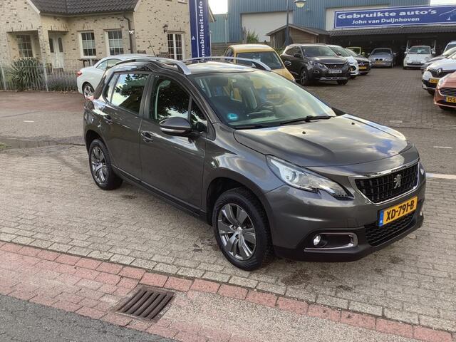 Peugeot 2008 1.2 PURET. BLUE LION