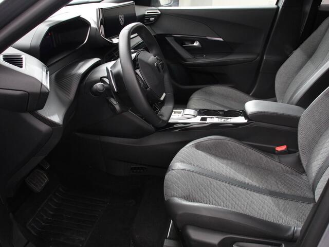Peugeot 2008 1.2 Hybrid 136 pk Automaat Allure Navigatie Apple Carplay/Android Auto Climate Control Dab Led Parkeer sensoren Cruise Control Stoelverwarming