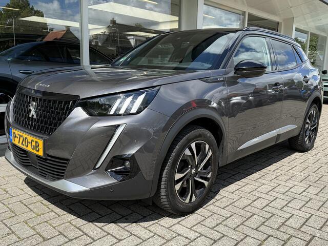 Peugeot 2008 1.2 PureTech GT | Trekhaak | Schuif kantel Dak | Navigatie | Achteruitrijd Camera | Climate & Cruise Control |