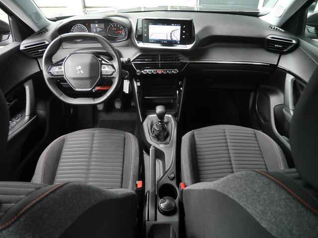 Peugeot 2008 1.2 PureTech Active | Lage km.stand | Navigatiesysteem | Android auto/Apple carplay | Airco | Trekhaak | Parkeersensoren achter
