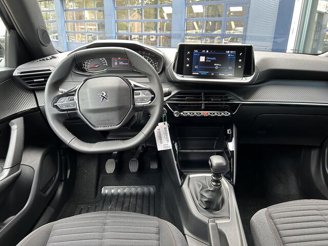 Peugeot 2008 1.2 Turbo 100 PK Active Pack | Navigatie Via Telefoon | Camera | Parkeersensoren Achter | Cruise Control | Climate control | LED Dagrijverlichting |