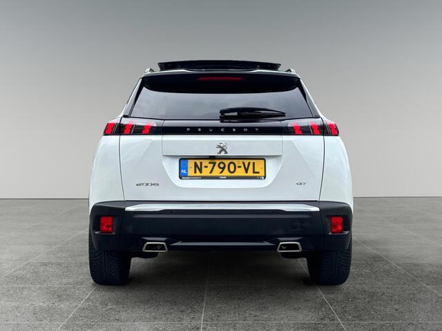 Peugeot 2008 GT Pack 1.2 Turbo 130pk EAT8 | SCHUIF/KANTELDAK | DODEHOEKBEW. | ALCANTARA/LEDER | KEYLESS ENTRY | CAMERA | NAVI | ADAPTIVE CRUISE | 18" LM 'EVISSA' |