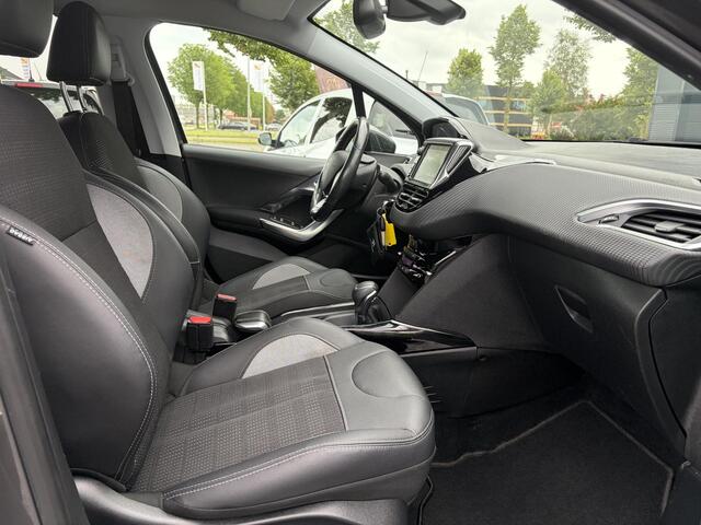 Peugeot 2008 1.2 PureTech Allure 1e Eigenaar,Trekhaak,Carplay,Navi,Camera,Halfleder,110pk,Pdc,Lm velgen,N.A.P,Clima,Cruise,Nieuwe Apk bij Aflevering