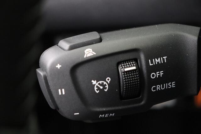Peugeot 2008 1.2 HYBRID 145PK ALLURE E-DCS6 | Navigatie Pack | Drive Assist Plus Pack
