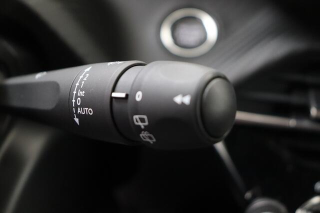 Peugeot 2008 1.2 HYBRID 145PK ALLURE E-DCS6 | Navigatie Pack | Drive Assist Plus Pack