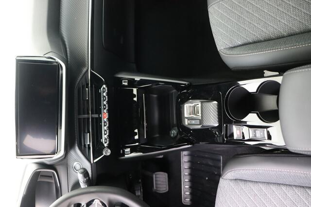 Peugeot 2008 1.2 HYBRID 145PK ALLURE E-DCS6 | Navigatie Pack | Drive Assist Plus Pack