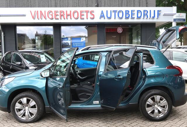 Peugeot 2008 1.2 Benzine * Style Edition * Navigatie * Parkeersensoren * Lichtmetalen Velgen * Climate & Cruise Control * DIstributieriem 2025 vervangen * Vingerhoets; Vierde Generatie Eersteklas Service !