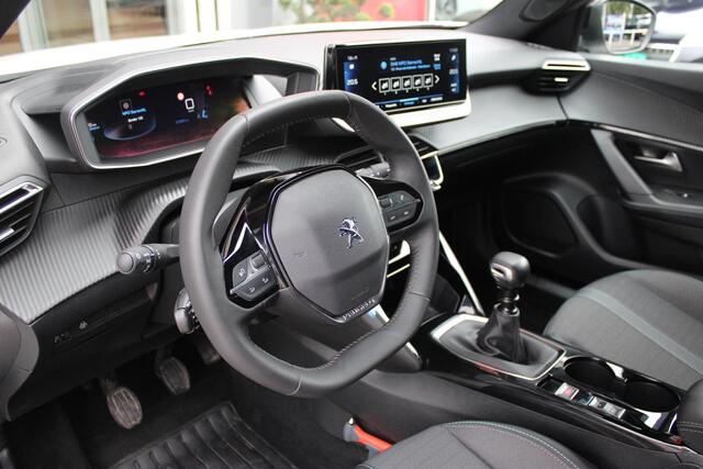 Peugeot 2008 1.2 100PK ALLURE PACK | NAVIGATIE 10" TOUCHSCREEN| ACHTERUITRIJ CAMERA | 3-D INSTRUMENTENPANEEL | APPLE CARPLAY/ANDROID AUTO | LICHTMETALEN VELGEN 17" | DAB+ RADIO | CRUISE CONTROL | GETINTE RUITEN |