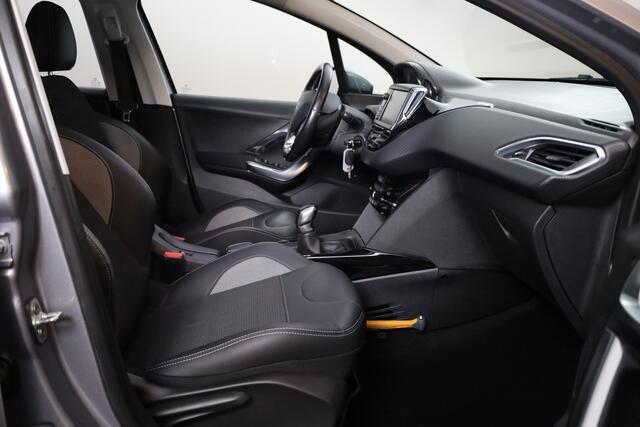 Peugeot 2008 PT 110 Allure Panoramdak | Navigatie | Parkeersensoren