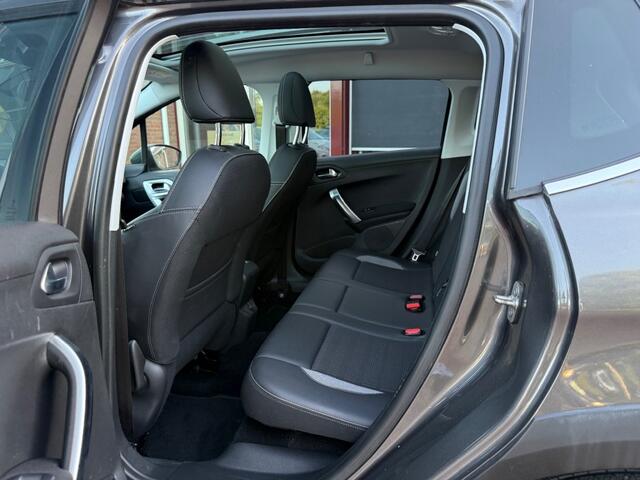 Peugeot 2008 1.2 PureT 130 PK Allure Orig. NL/Panoramadak/Trekhaak/Climate Control