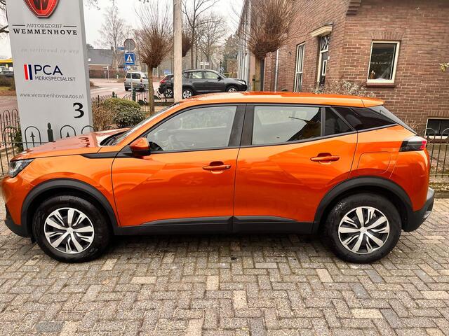Peugeot 2008 1.2 PureTech Blue Lease Active Airco-Ecc/Navigatie/Led/Trekhaak/Camera/Riem vervangen