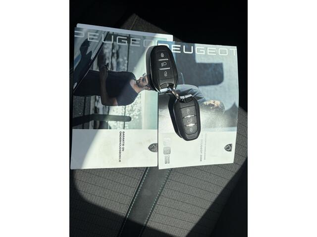 Peugeot 2008 1.2 Allure Camera * LED * Apple/Android * Navigatie * Half leer