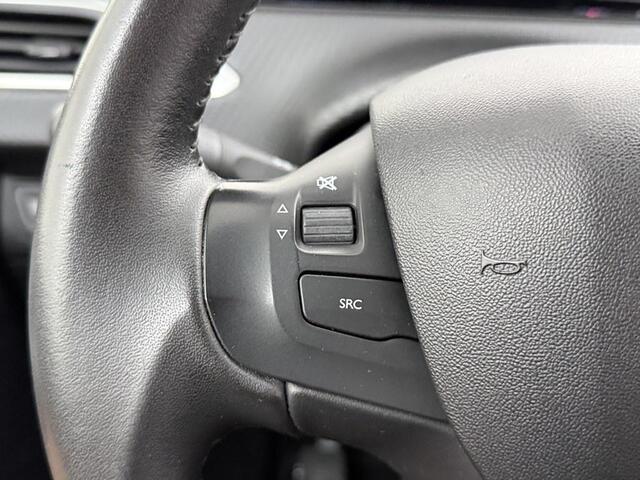 Peugeot 2008 1.2 Active Trekhaak/CarPlay/Airco/Cruise/lmv 4S.Banden