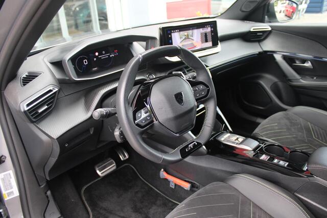 Peugeot 2008 1.2 Hybrid 145PK AUTOMAAT GT PACK | ELEKTRISCH BEDIENBARE BESTUURDERSSTOEL | NAVIGATIE | FULL LED KOPLAMPEN | DRAADLOZE APPLE CARPLAY/ANDROID AUTO | ADAPTIVE CRUISE CONTROL | CAMERA VOOR + ACHTER | CLIMATE CONTROL | LICHTMETALEN VELGEN 17" | KEYLESS ENTRY